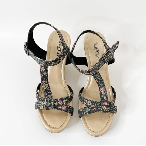 Seychelles Black Floral Fabric Cork Wedges 8 - Picture 1 of 11